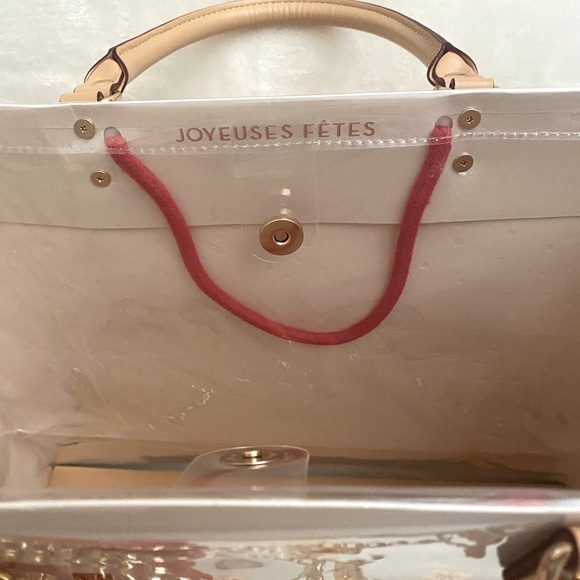 Louis Vuitton Holiday Shopping Tote Bag - Picture 6 of 9